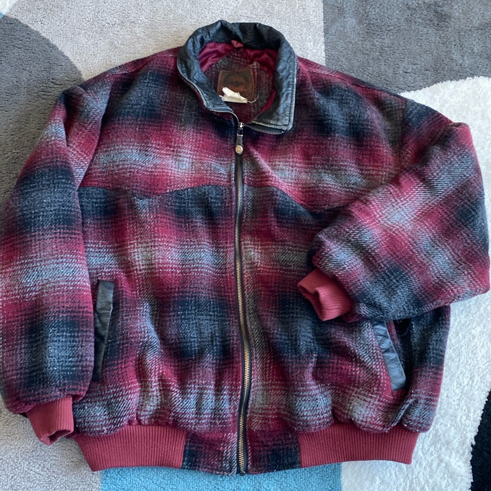 Midwest Garment Co Western bomber style Medium